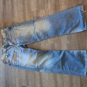 Buckle Jeans